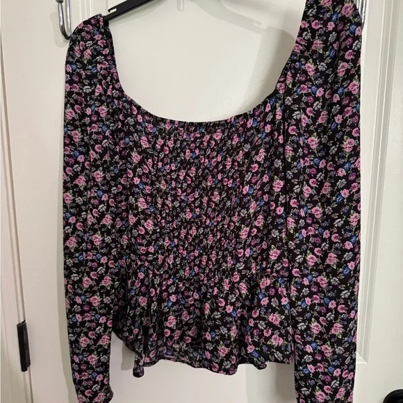 Miami Black and Pink Fitted Peplum Crop Blouse - Picture 7 of 9